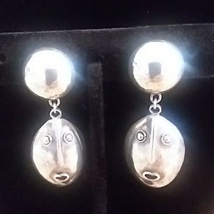Sterling silver 925 earrings... Very vintage..